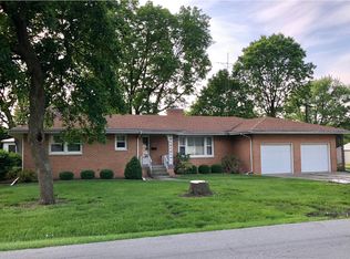 150 S Cherry St, Paxton, IL 60957