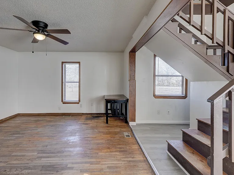 3801 Cresswell Ave — Photo 9