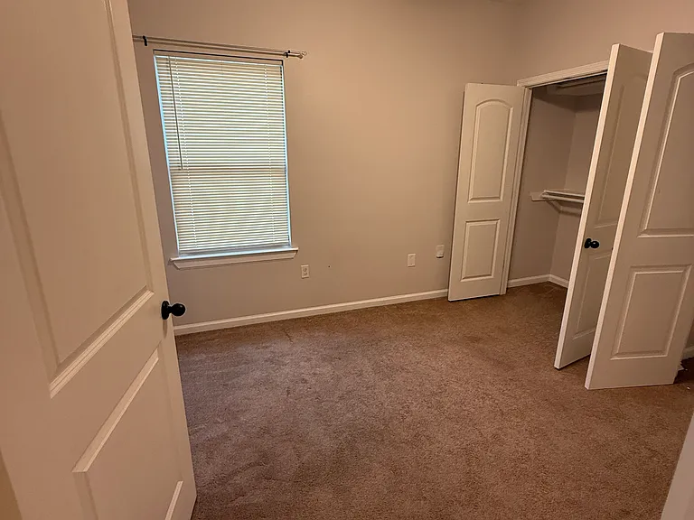 3925 Clematis St — Photo 15