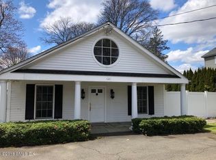 30 Havemeyer Ln, Old Greenwich, CT 06870