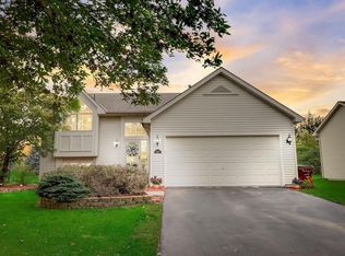 629 Heritage Trl, Jordan, MN 55352