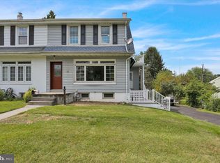 14 Woodland Rd, Wyomissing, PA 19610