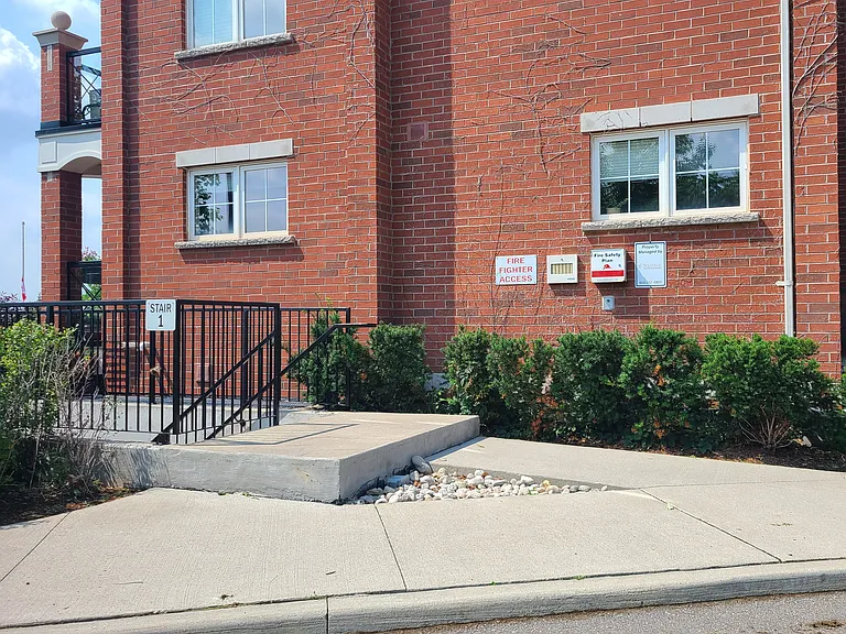 15 Hays Blvd #19 — Photo 17