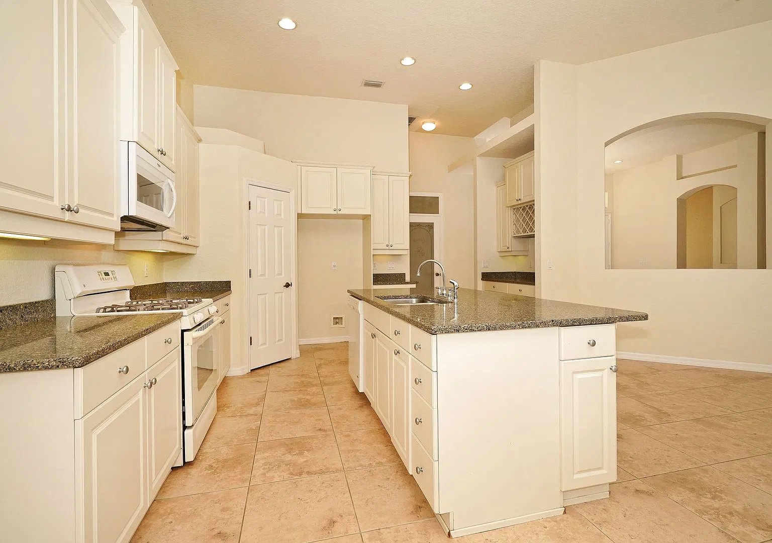 Welcome to the gated community of Grand Haven! — Photo 4