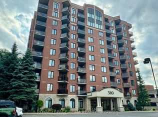 310 Central Park Dr #7J, Ottawa, ON K2C 4G4