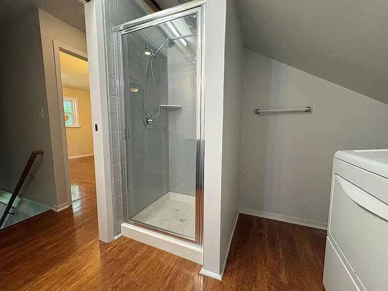 12905 Atlantic Ave — Photo 15