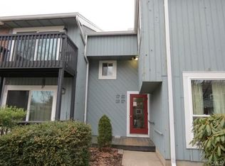 585 Vincellette St, Bridgeport, CT 06606