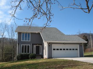 3821 Lake City Hwy, Rocky Top, TN 37769