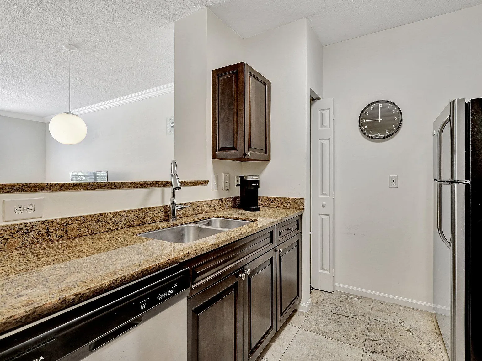 1 bed, 1.0 bath, 766 sqft, $2,650 — Photo 4