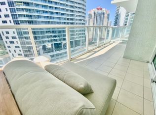 218 SE 14th St APT 2004, Miami, FL 33131