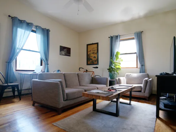 435 Graham Ave APT 2R, Brooklyn, NY 11211