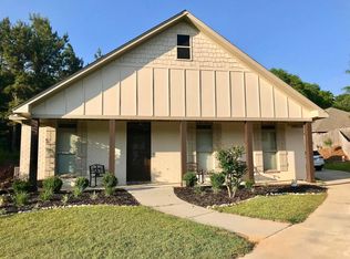 145 Tuscan Ln, Sumrall, MS 39482