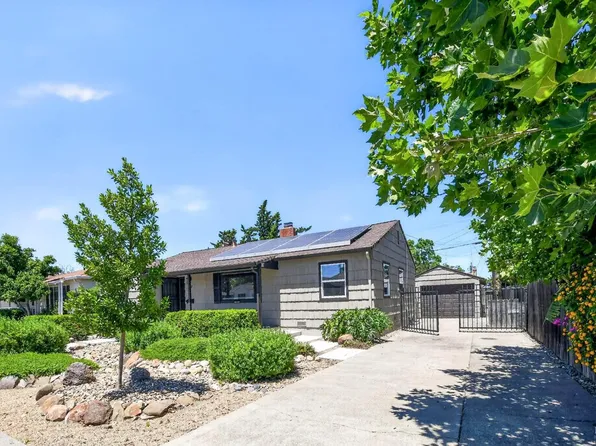 600 W C St, Dixon, CA 95620