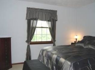 3469 Carmela Dr, New Castle, PA 16105