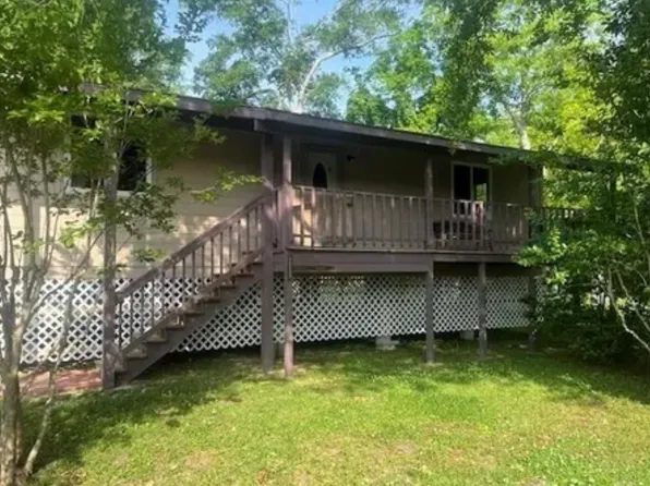 387 Grayson Ave, Pass Christian, MS 39571