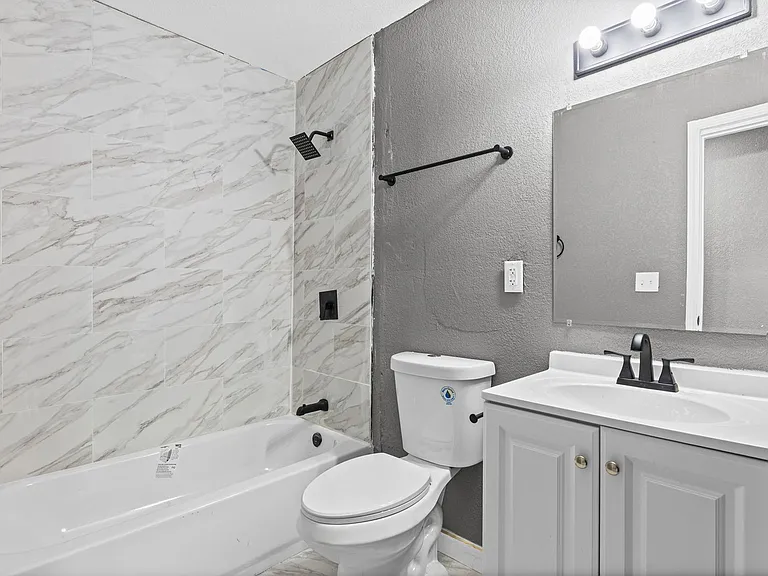 3828 Chestnut Ave — Photo 16