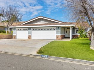 30841 Long Point Dr, Canyon Lake, CA 92587