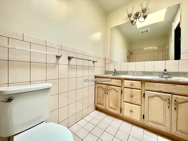 5522A California St #A — Photo 19