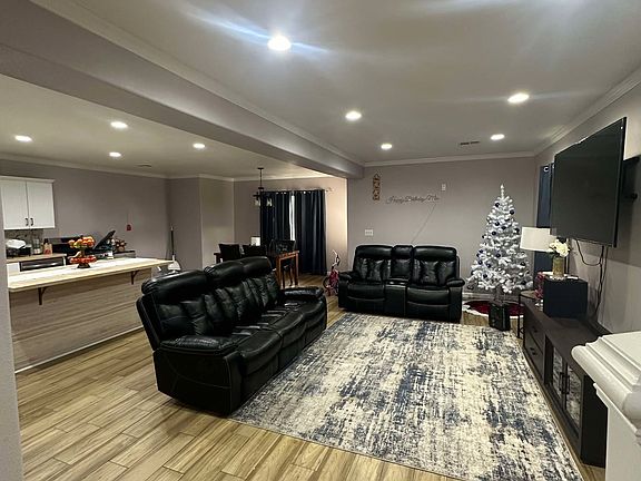 3rd image of 805 N James St
