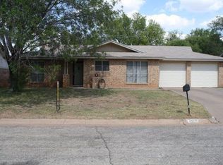 2906 Hummingbird Ln, San Angelo, TX 76904