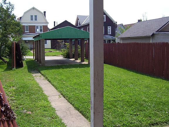 Level rear yard
