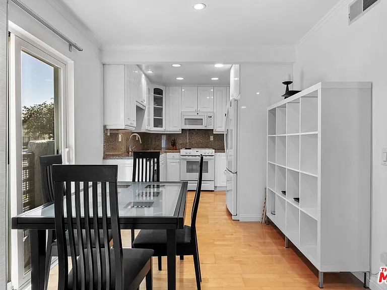 1515 S Beverly Dr #202 — Photo 6
