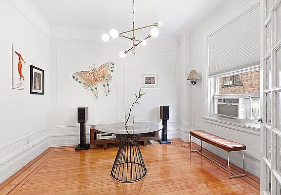 3rd image of 306 W 100th St APT 55