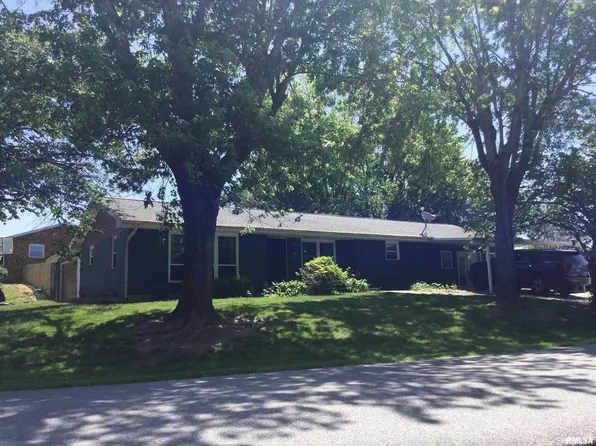 100 Swan Ave, Anna, IL 62906