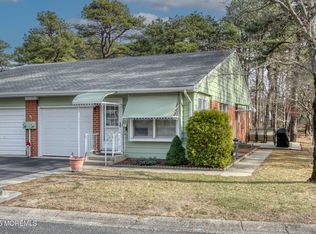 17 Monticello Dr #B, Manchester Township, NJ 08759
