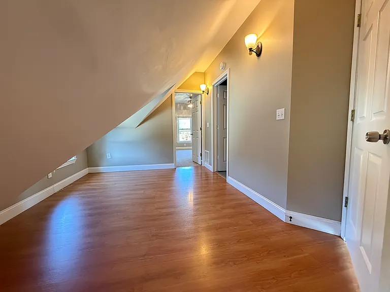 10 Taylor Ave #10 — Photo 15