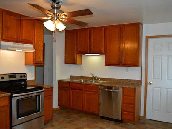 5th image of 601 Willowick Dr