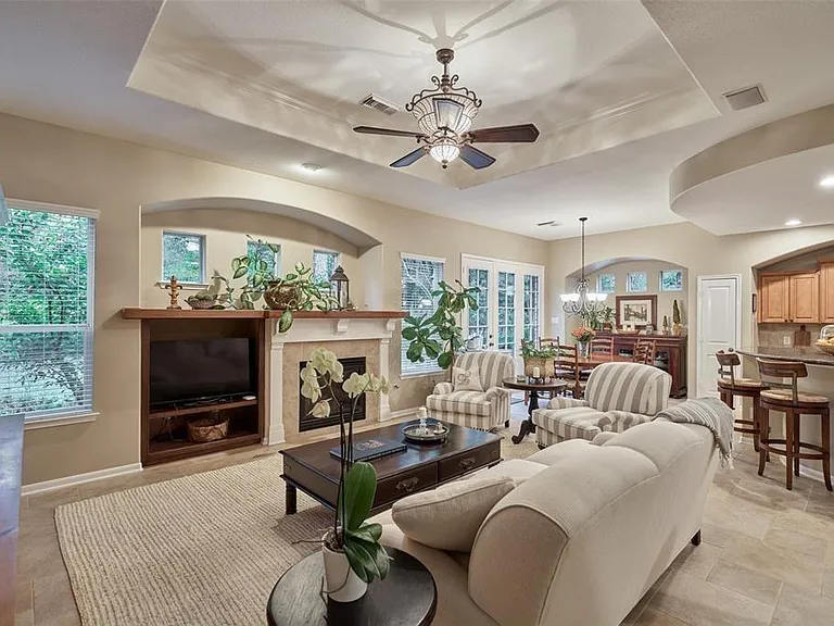 43 S Longsford Cir — Photo 14