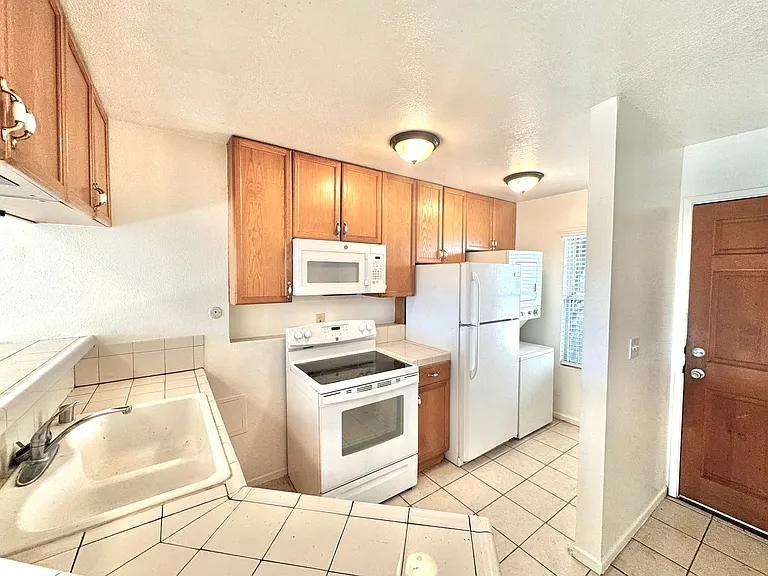 8110 Lemon Grove Way — Photo 1