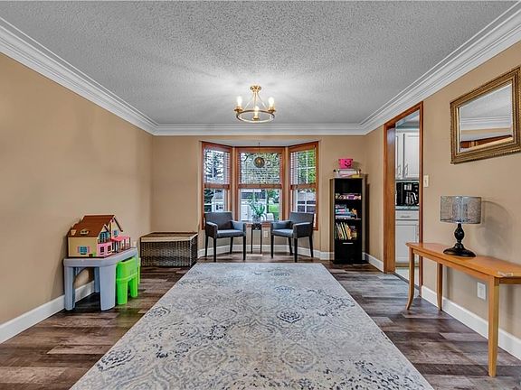 4th image of 7308 Erica Ln