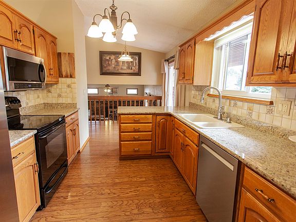 Lots of cabinet space