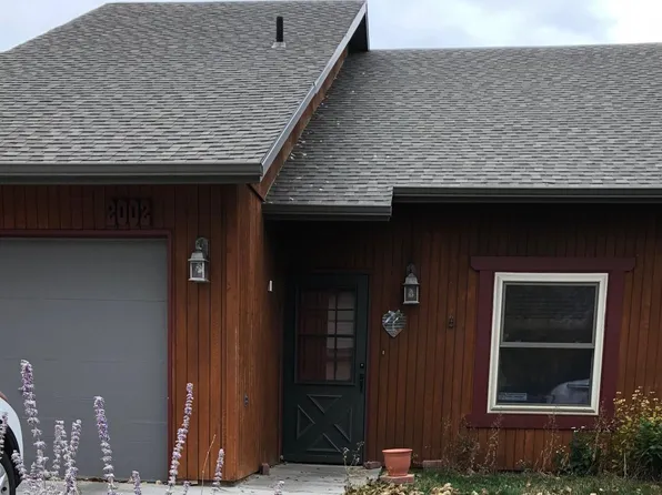 2002 E Hancock St, Laramie, WY 82072