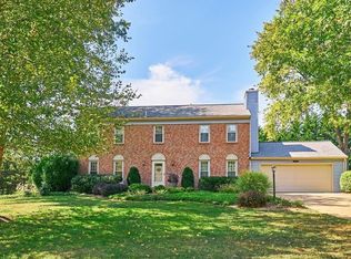 1924 Batten Hollow Rd, Vienna, VA 22182