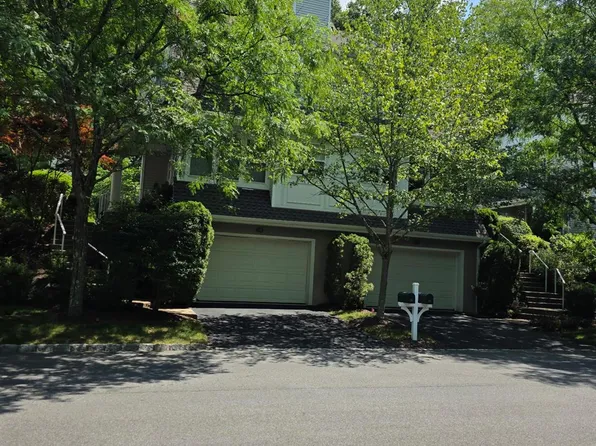 34 Briarbrook Drive, Briarcliff Manor, NY 10510