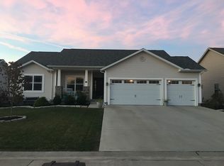 421 Pheasant Ct, Worden, IL 62097