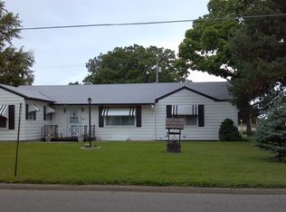 921 N D St, Herington, KS 67449