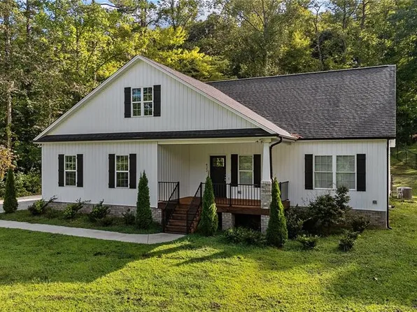 422 Brown Rd, King, NC 27021