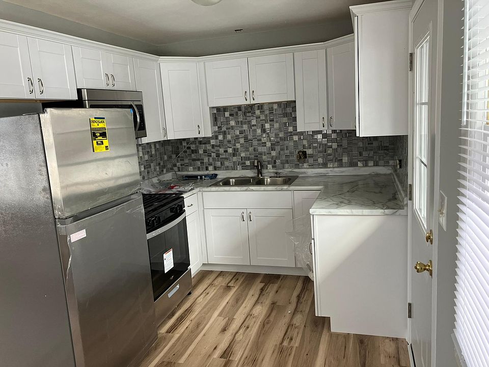 1st image of 5905 Walker Ave #4