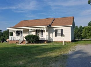 222 Old Roberts Rd, Benson, NC 27504