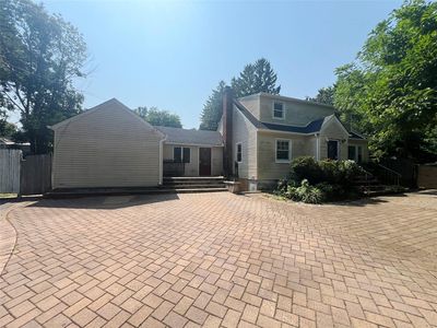 8 Ludlam Street, Huntington Station, NY, 11746