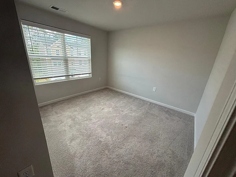 1045 Shoreside Dr — Photo 32