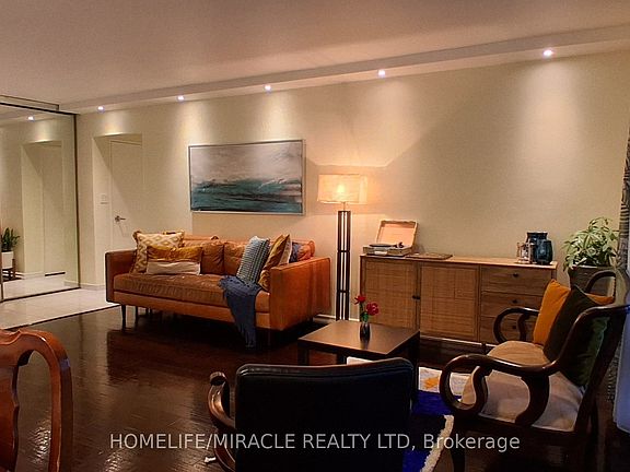 3rd image of 1 Massey Sq Unit 1618