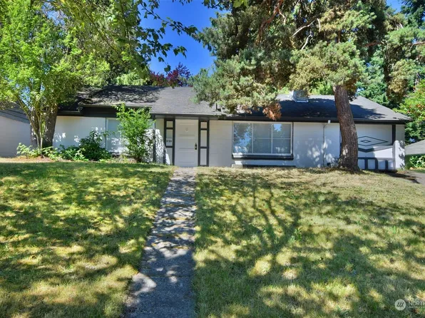 17211 5th Avenue NE, Shoreline, WA 98155