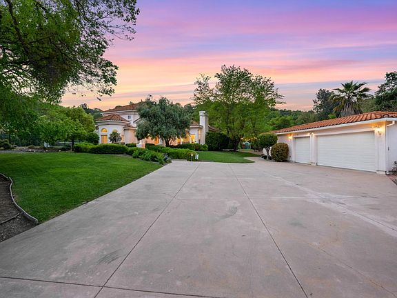 2nd image of 1190 Llagas Rd