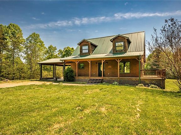 2nd image of 3640 Rocky Top Dr