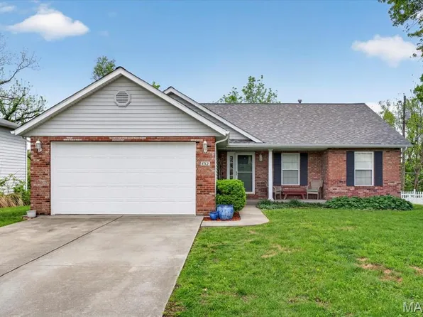 152 Gall Rd, Columbia, IL 62236